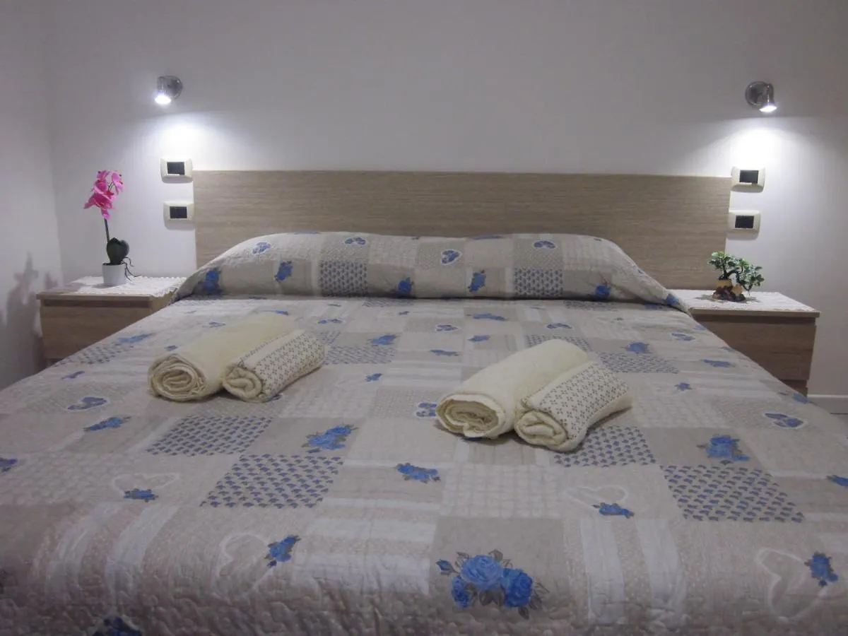 Rosa Cottage Marghera Olaszország